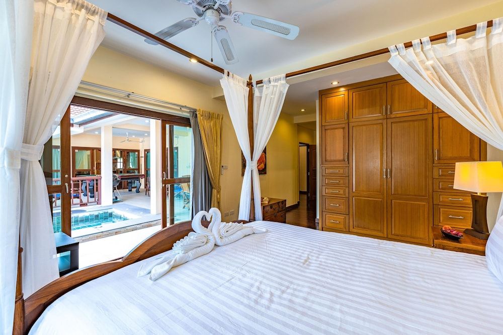 undefined 3 BR Pool Villa in Great Location CV3 8