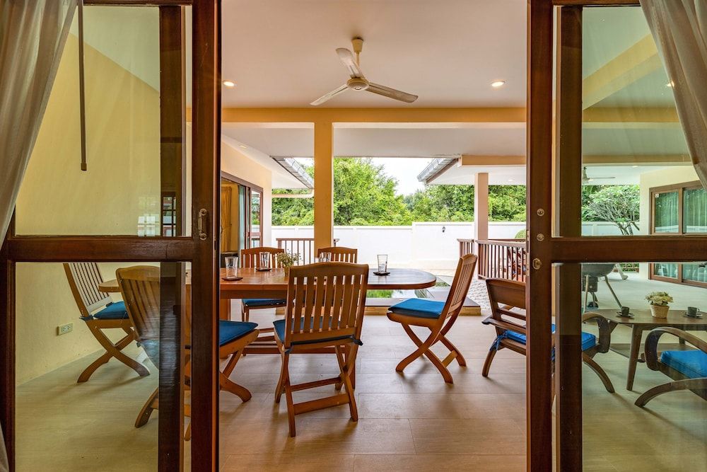 3 BR Pool Villa in Great Location CV3 Deluxe Villa 14