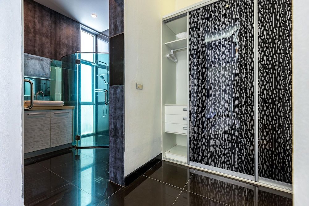 4 Bedroom Modern Pool Villa BL10 Villa 23