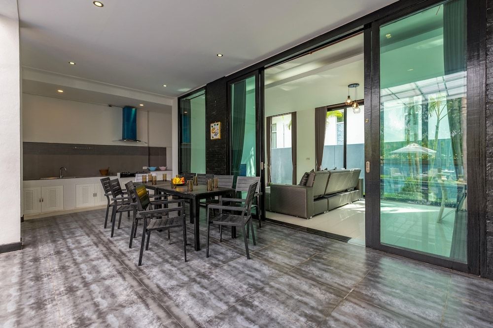 undefined 4 Bedroom Modern Pool Villa BL10 10