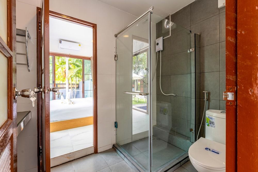 4 Bedroom Modern Pool Villa BL10 Villa 32