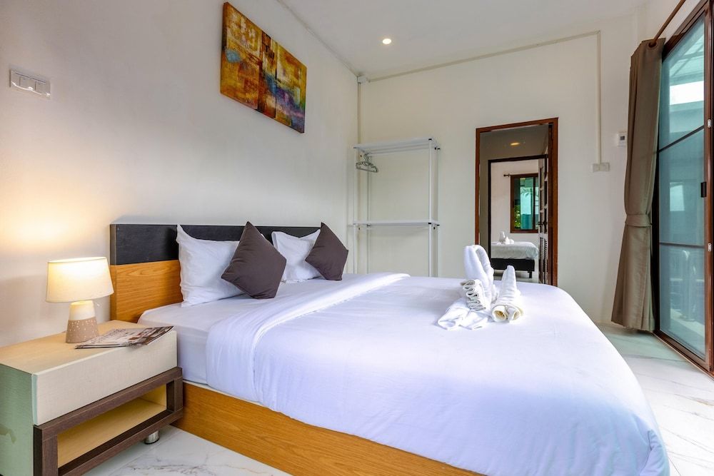 4 Bedroom Modern Pool Villa BL10 Villa 12