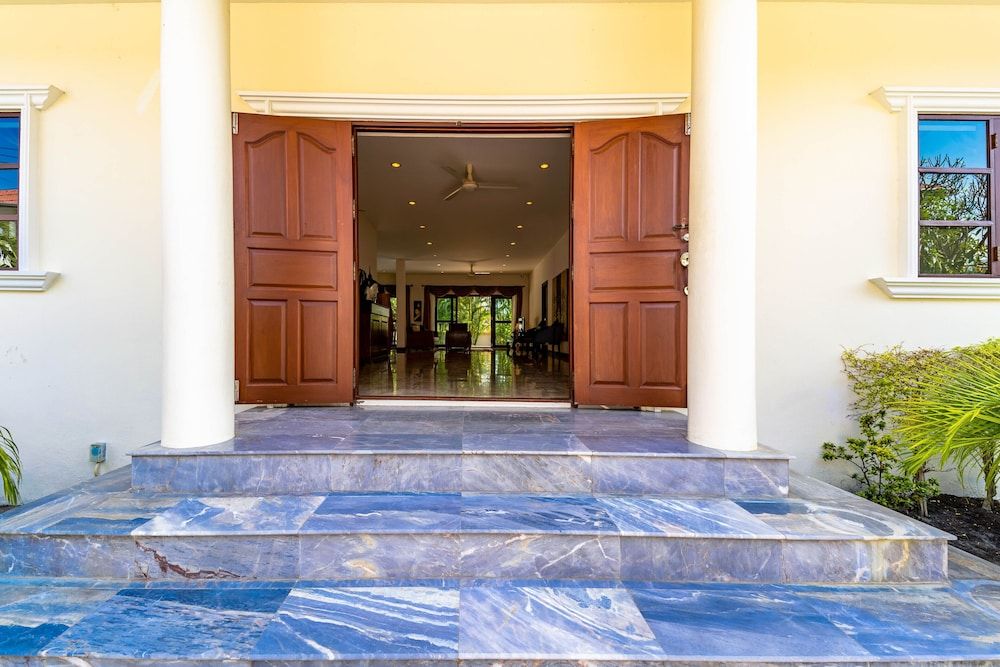 undefined Cozy 3 BR Pool Villa close to Town CV3L 4