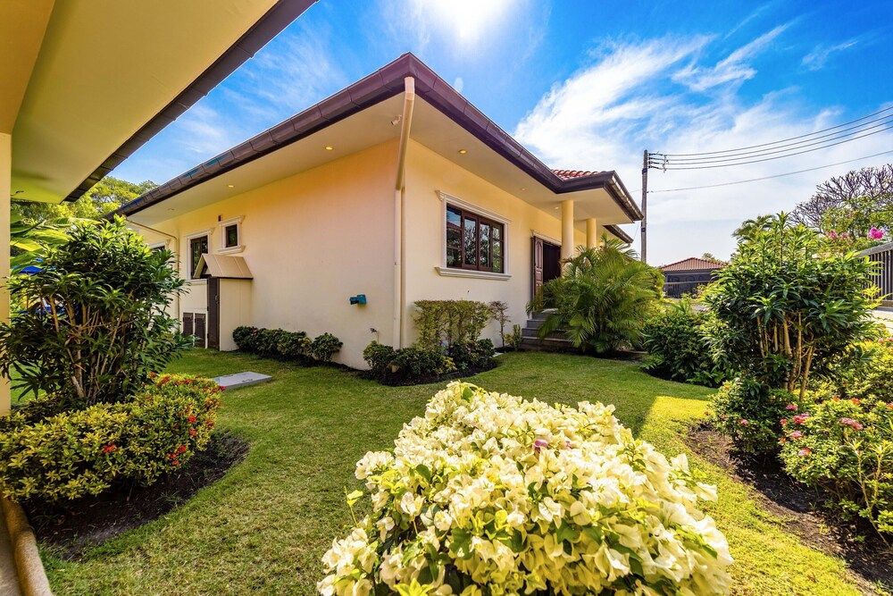 undefined Cozy 3 BR Pool Villa close to Town CV3L 6