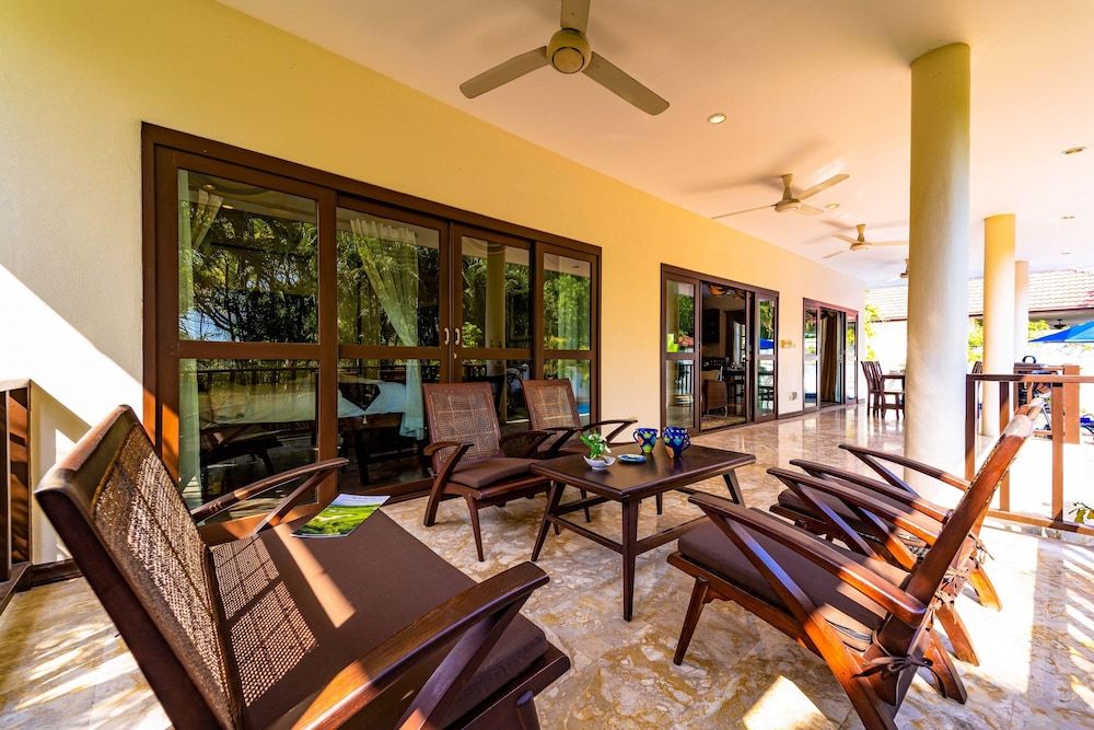 Cozy 3 BR Pool Villa close to Town CV3L Deluxe Villa 38