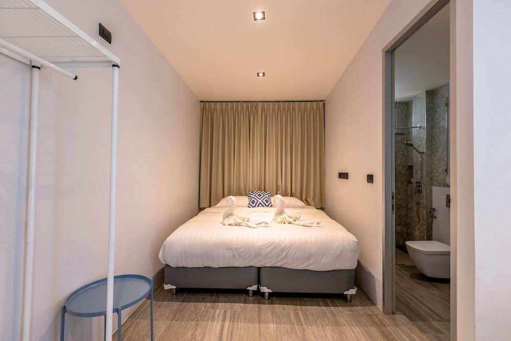 Large Private Pool Villa with 7 BR 7B Design Villa 30