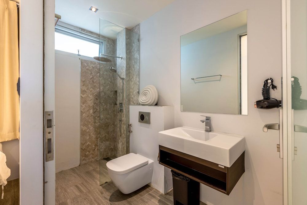 Large Private Pool Villa with 7 BR 7B Design Villa 71