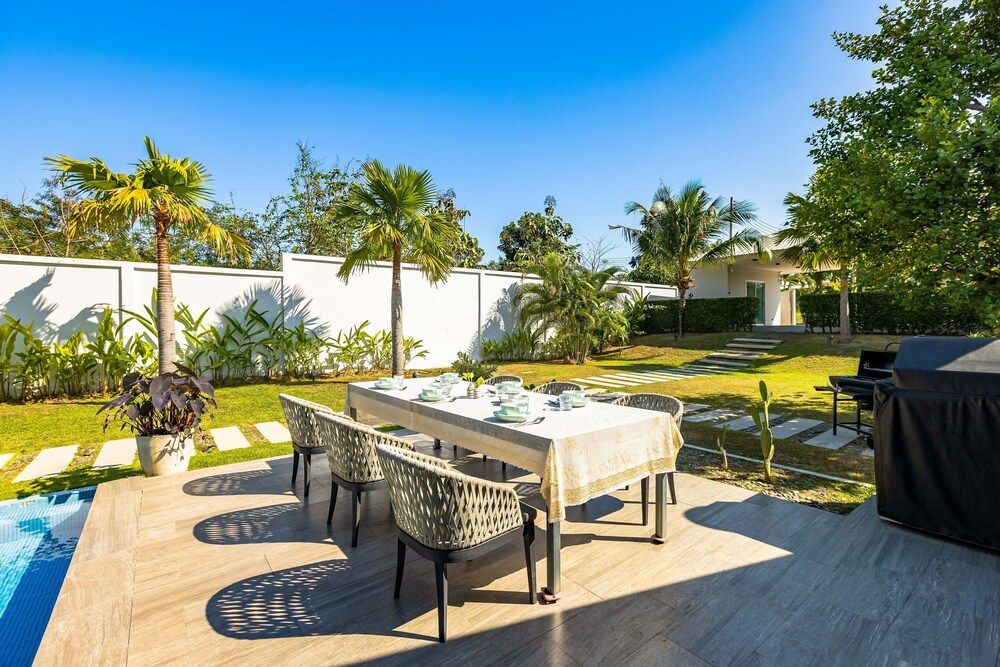 Large Private Pool Villa with 7 BR 7B Design Villa 55