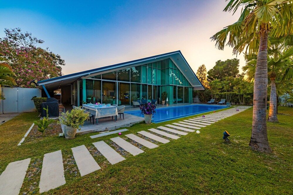 undefined Large Private Pool Villa with 7 BR 7B 5