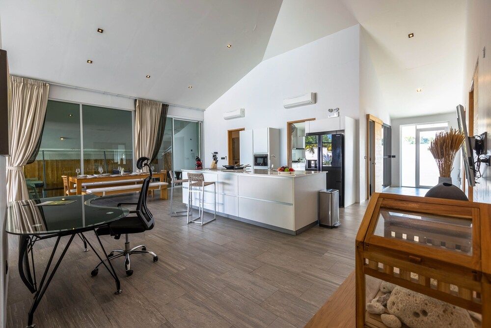 Large Private Pool Villa with 7 BR 7B Design Villa 39