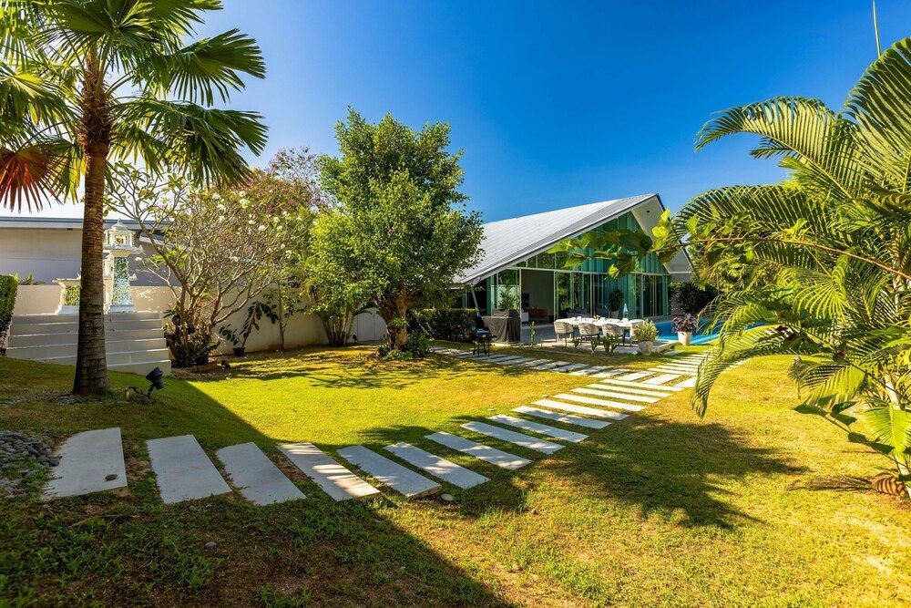 undefined Large Private Pool Villa with 7 BR 7B 8