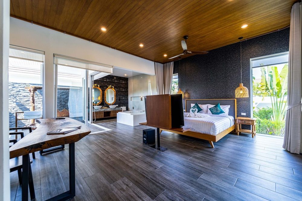 Luxury 7 Bedroom Pool Villa - WL67 Deluxe Villa 10