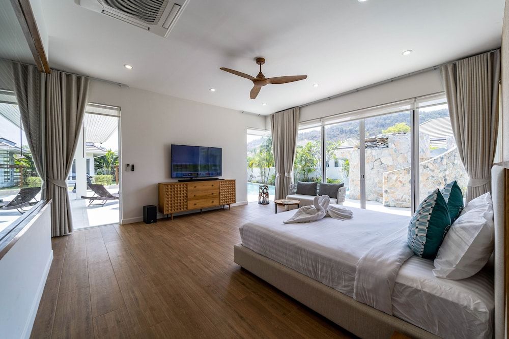 Luxury 7 Bedroom Pool Villa - WL67 Deluxe Villa 5