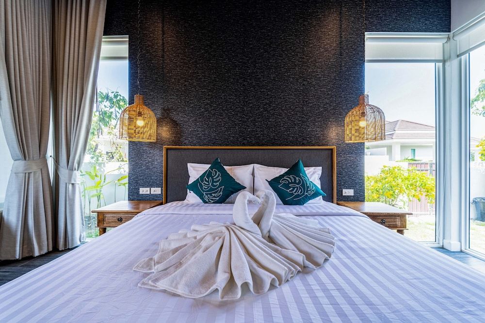 Luxury 7 Bedroom Pool Villa - WL67 Deluxe Villa 14