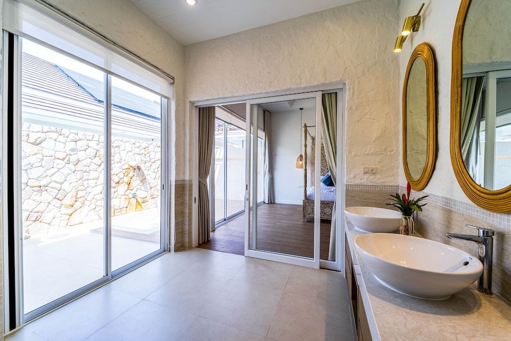 Luxury 7 Bedroom Pool Villa - WL67 Deluxe Villa 62