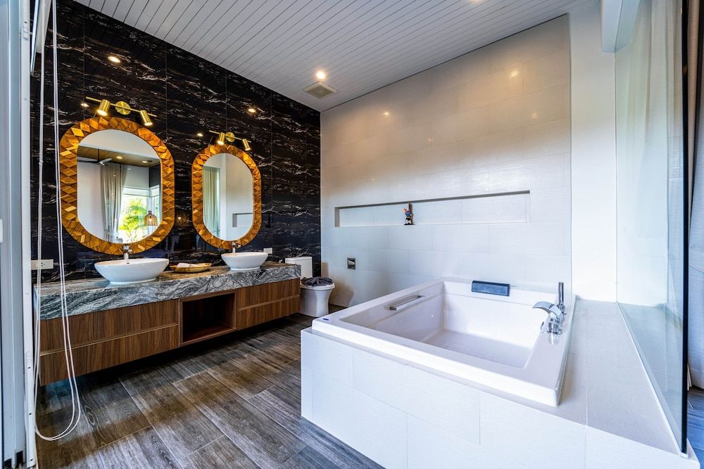 Luxury 7 Bedroom Pool Villa - WL67 Deluxe Villa 50