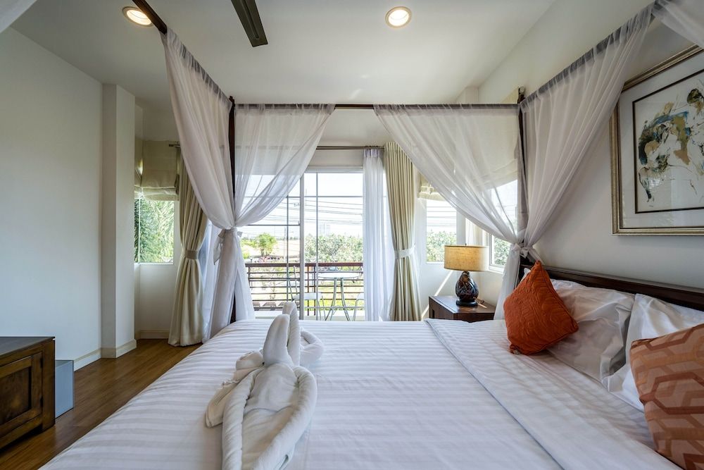 3 Bed Pool Villa in Great Location - STV Deluxe Villa 2