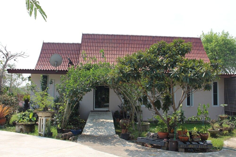 undefined Baan Suan Mulberry Farmstay
