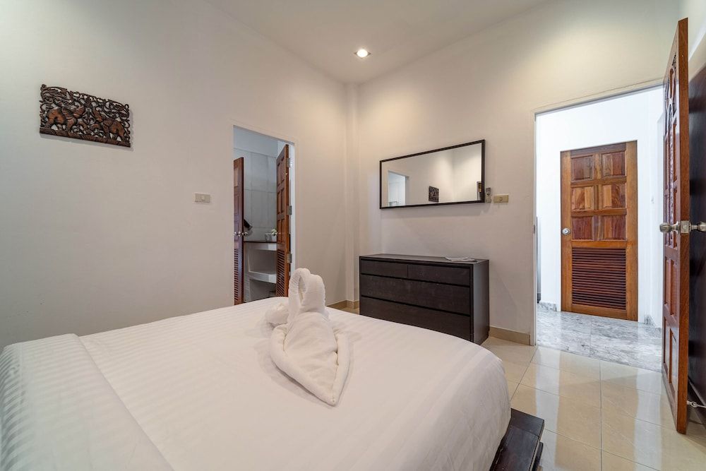 Private 4 Bedroom Pool Villa - NG411 Comfort Villa 9