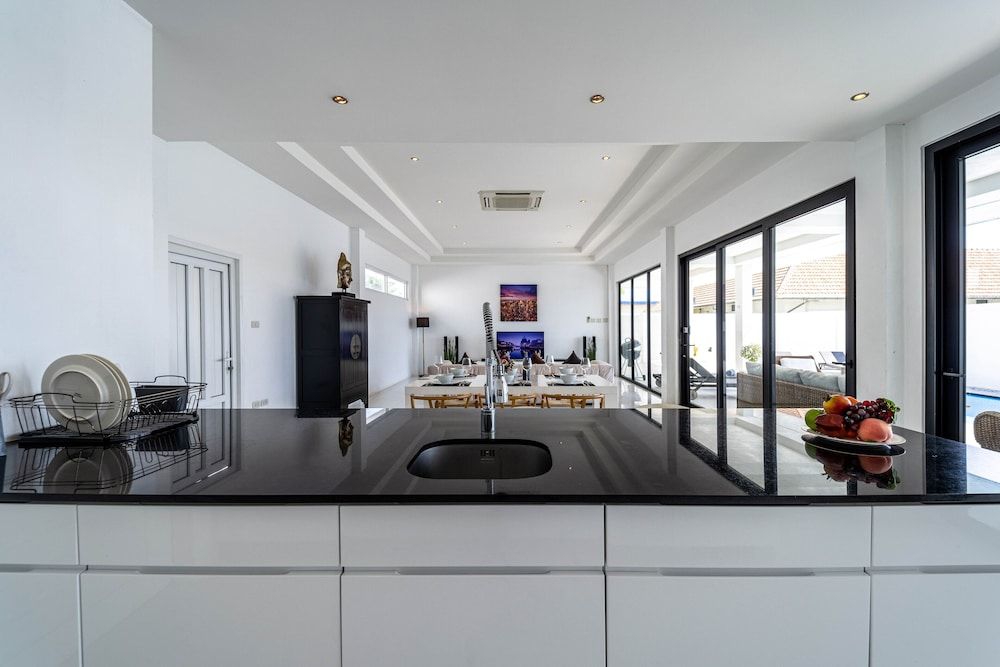 Modern Large 2 Bedroom Pool Villa - PV2 Villa 17