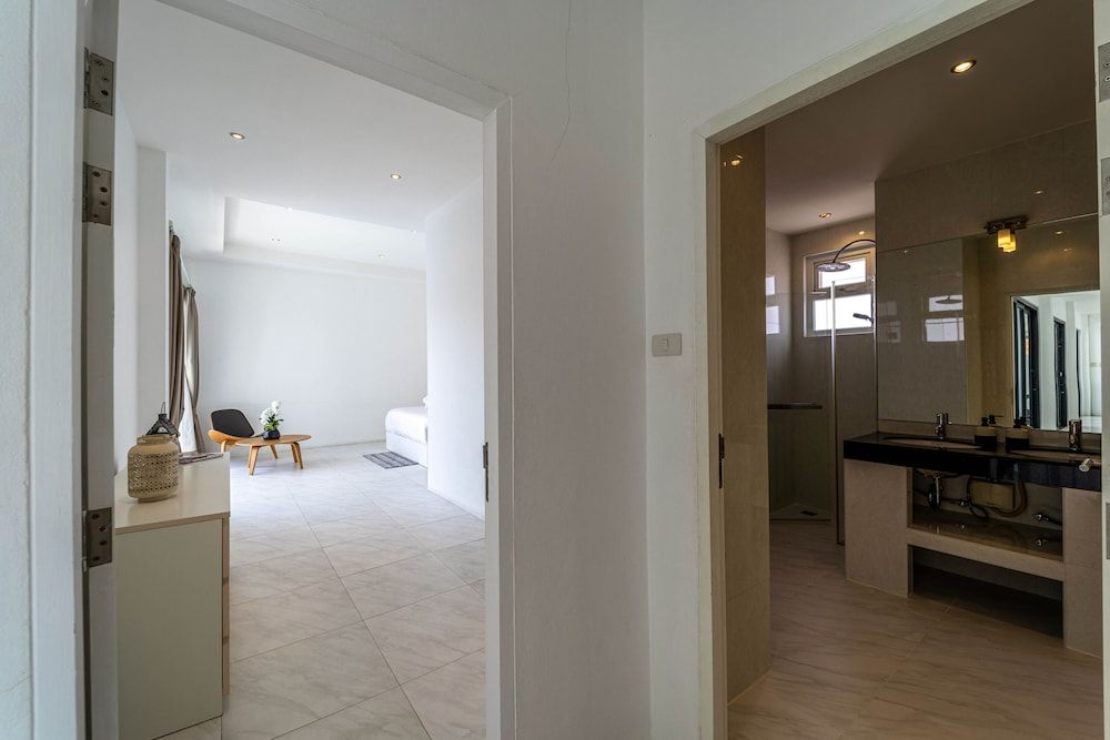 Modern Large 2 Bedroom Pool Villa - PV2 Villa 2