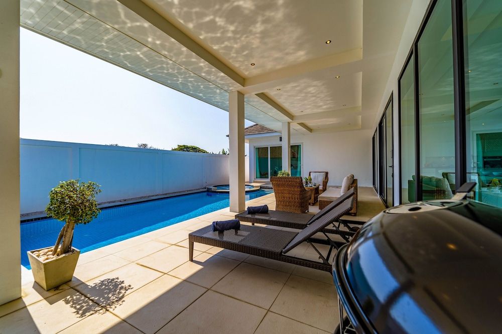 Modern Large 2 Bedroom Pool Villa - PV2 Villa 43