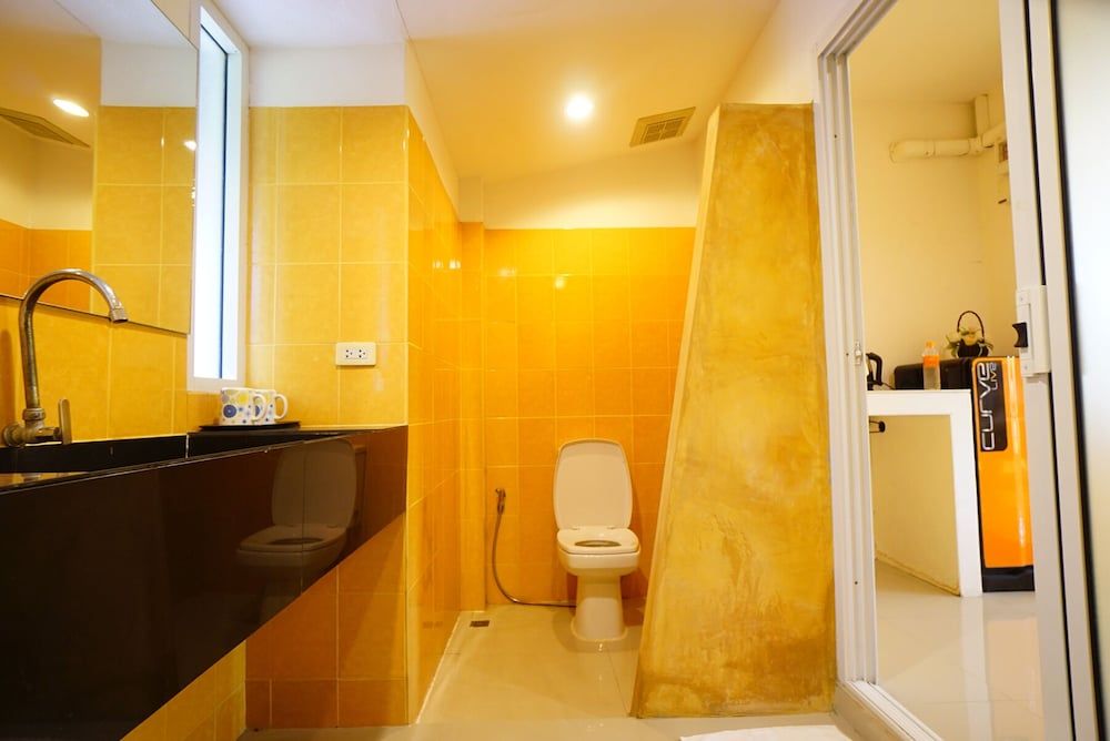 Aurora Resort Kanchanaburi River View 12