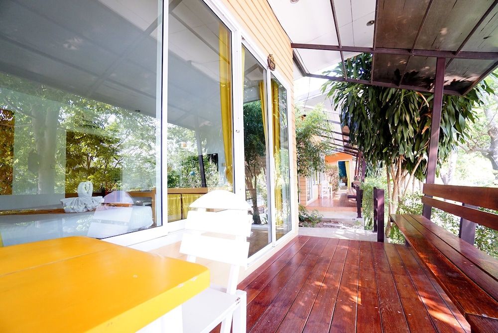 Aurora Resort Kanchanaburi River View 6