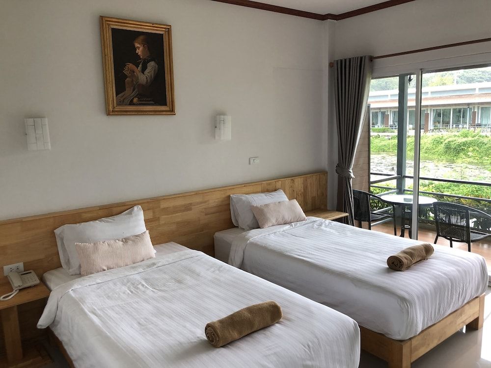 Deluxe Twin Room with Pool View