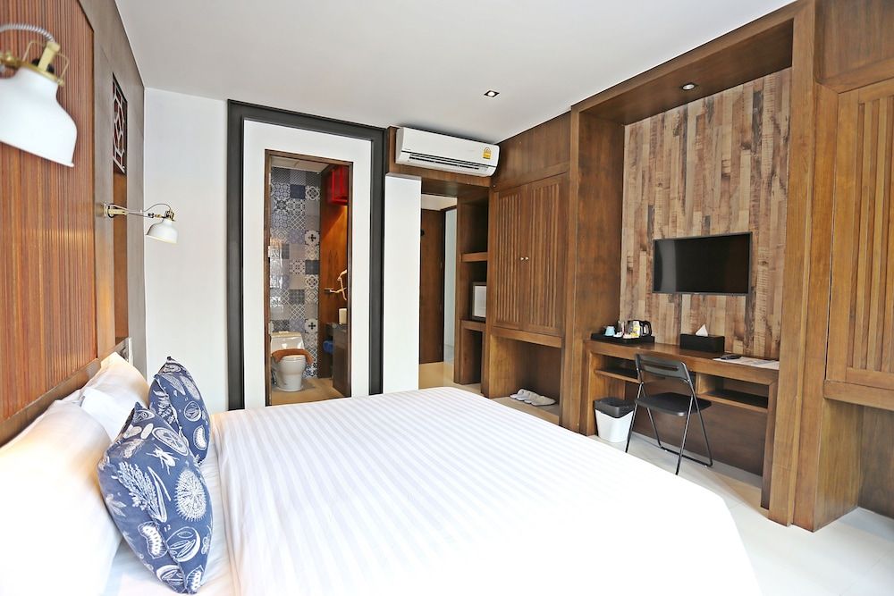 Tangren Hotel Samui Deluxe Double or Twin Room 6