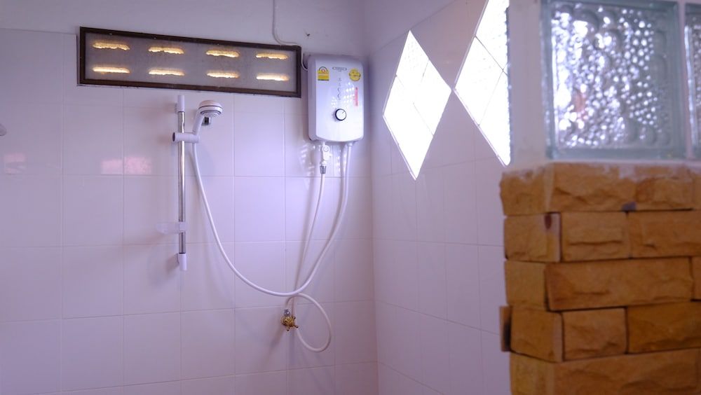 Lolita Bungalow Deluxe Garden View (A/C) 8