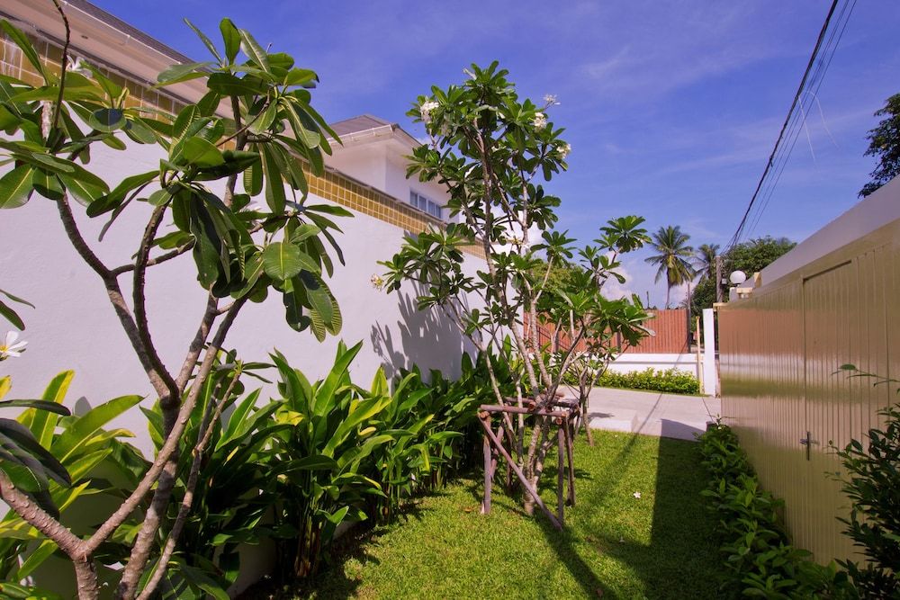 undefined Blue Wave Choengmon 8