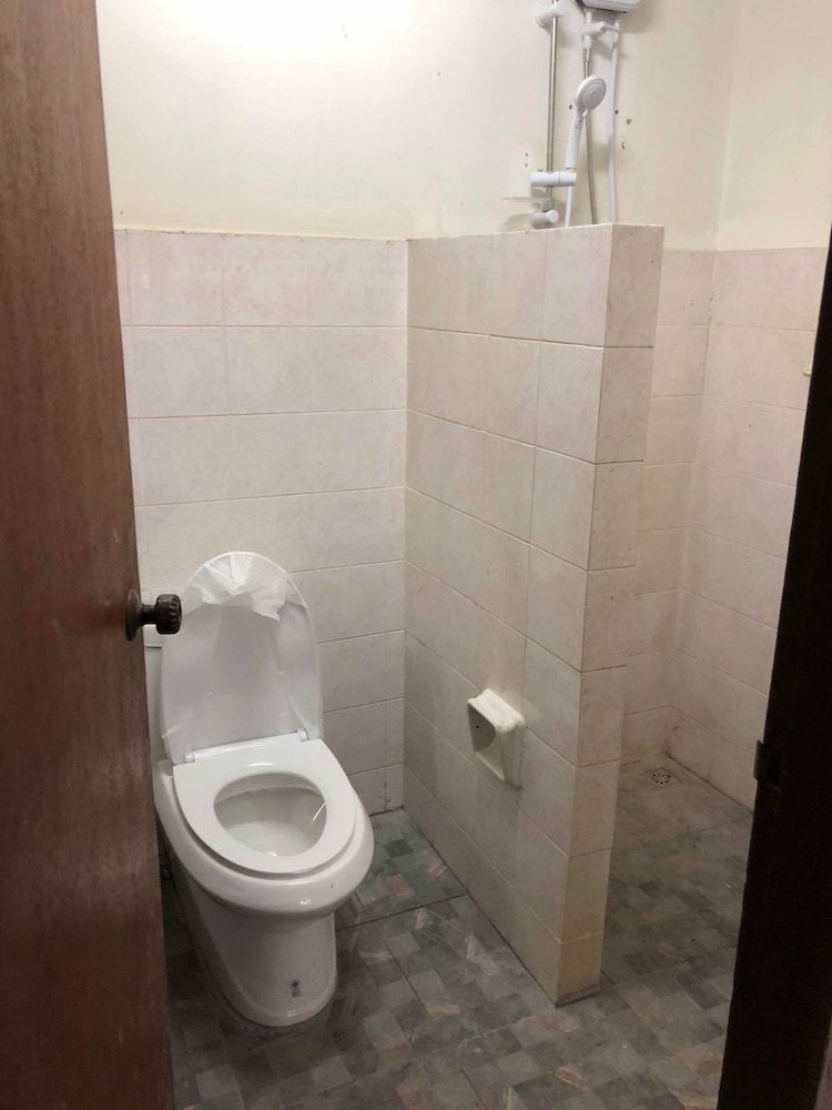 Dikachaya Hostel 4-Bed Mixed Dormitory Room 4