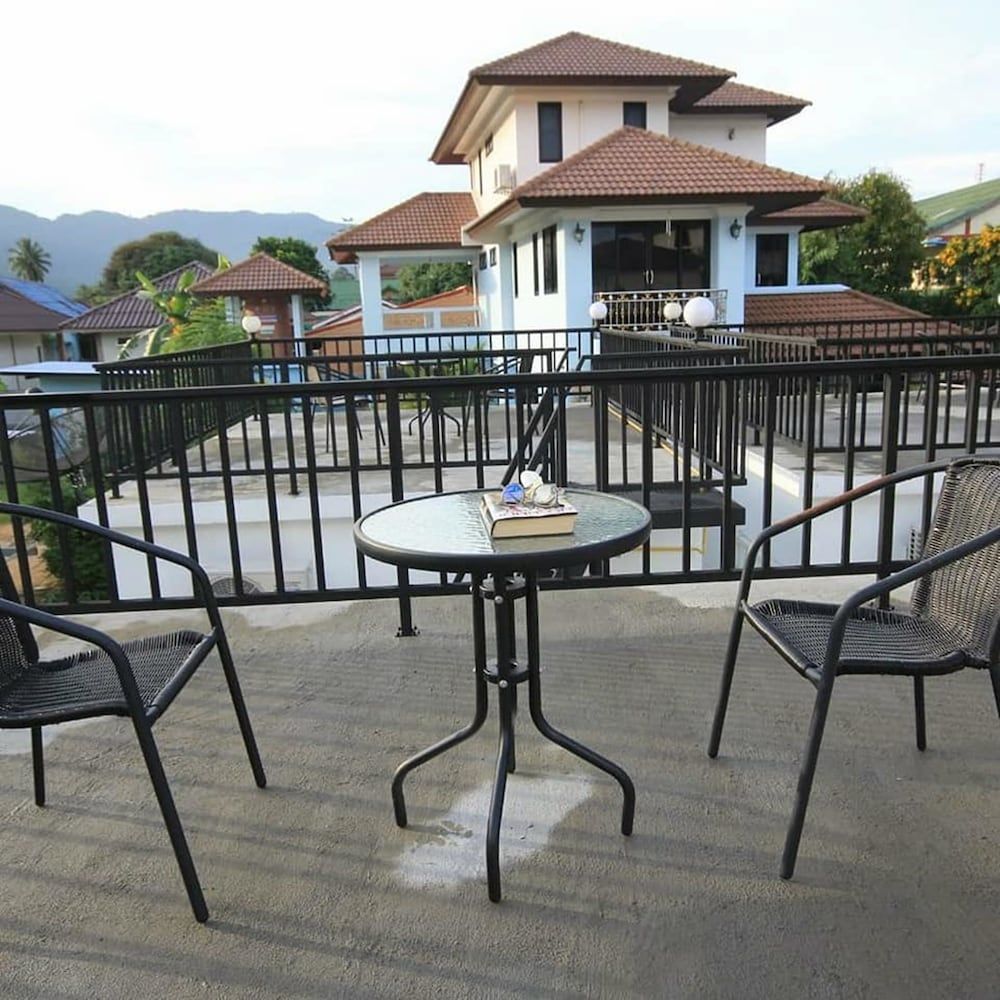 Phannarai House Standard Double Room 7
