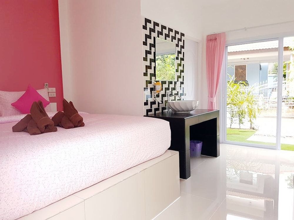Phannarai House Standard Double Room 17