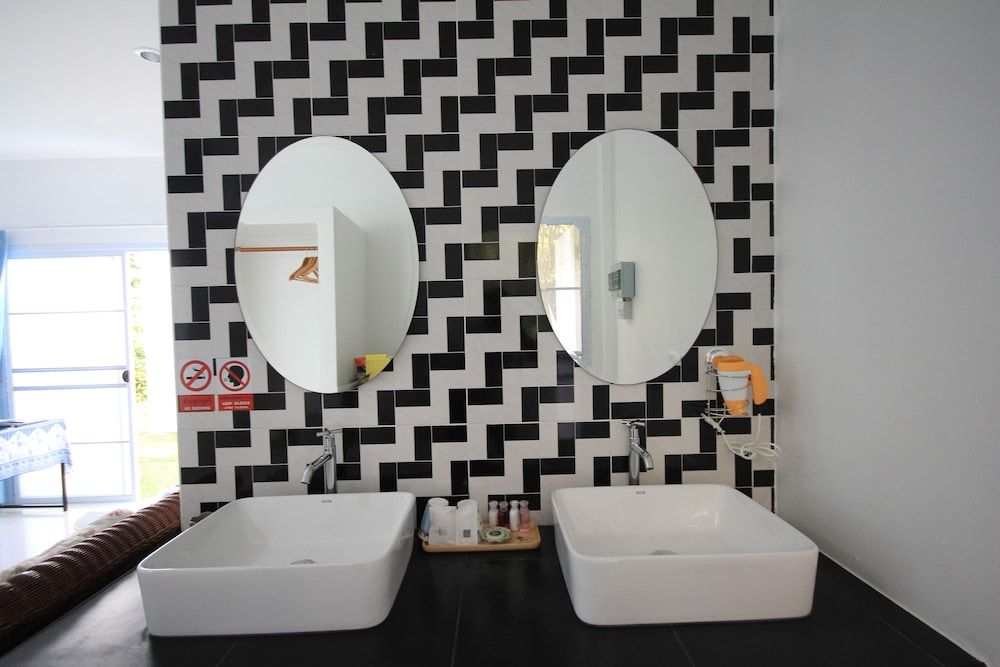 Phannarai House Superior Double Room 13