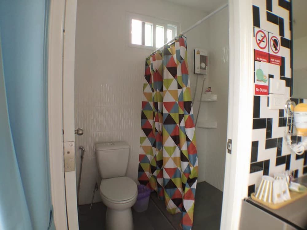 Phannarai House Standard Double Room 14