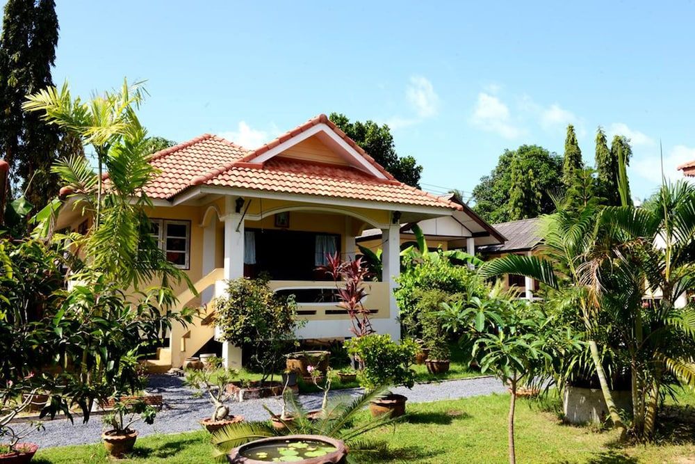 undefined New Sunrise Village Maenam Beach 4