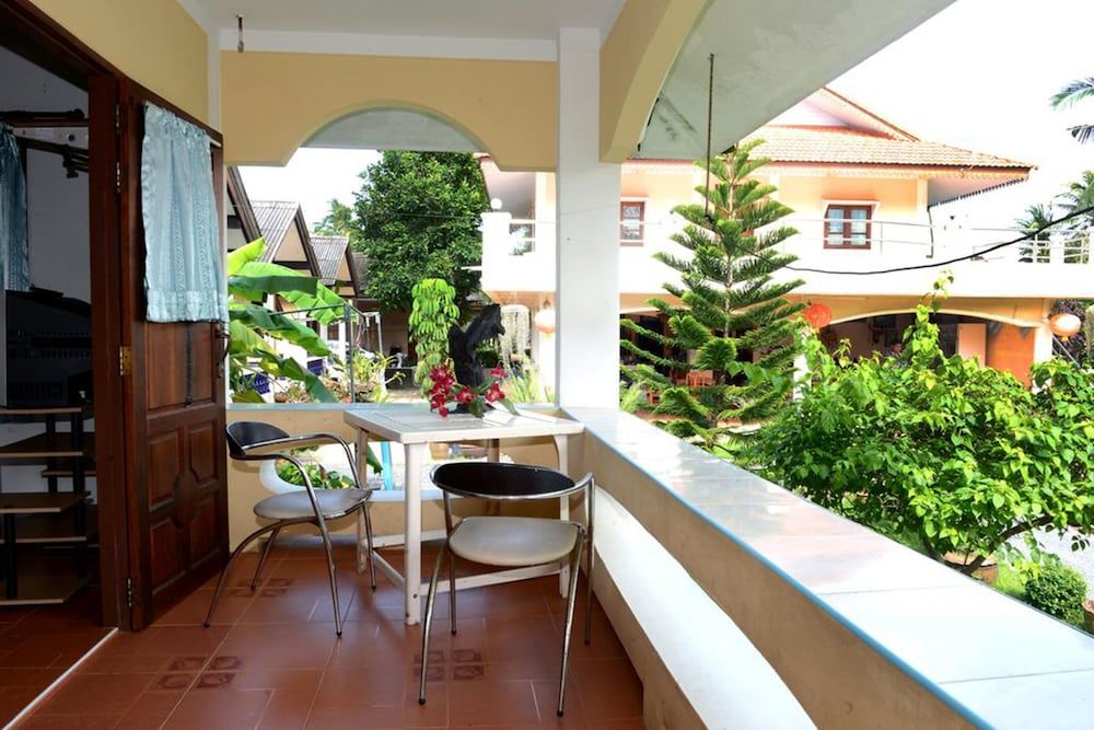 New Sunrise Village Maenam Beach 1-Bedroom House 9