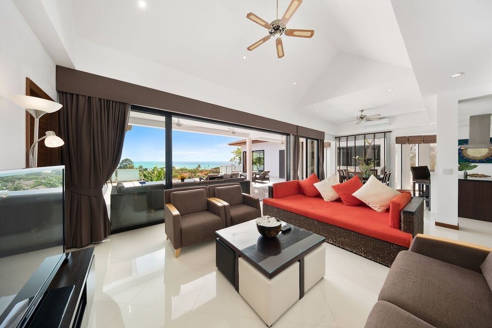 Sunny Banks Villa 4-Bedroom Villa with Private Pool 9