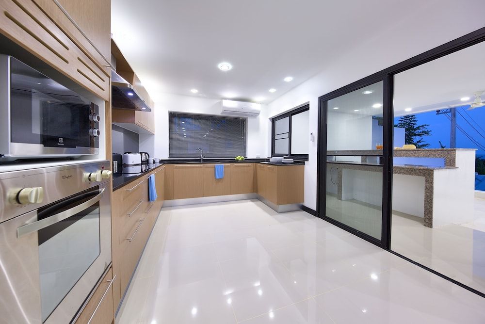Villa Jasmin 4-Bedroom with Private Pool 14