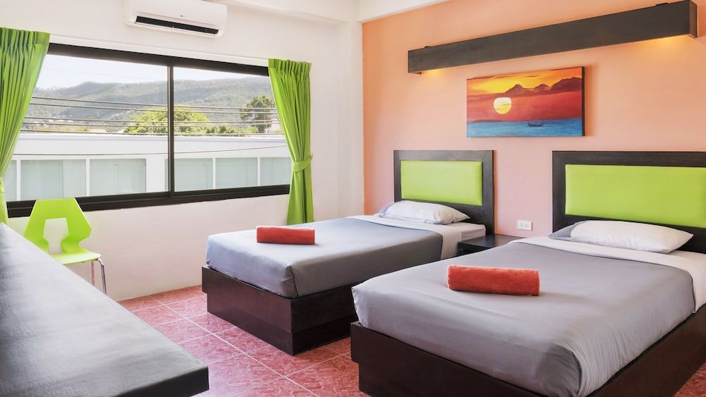 Art Residence Chaweng Beach Economy Twin Room 2