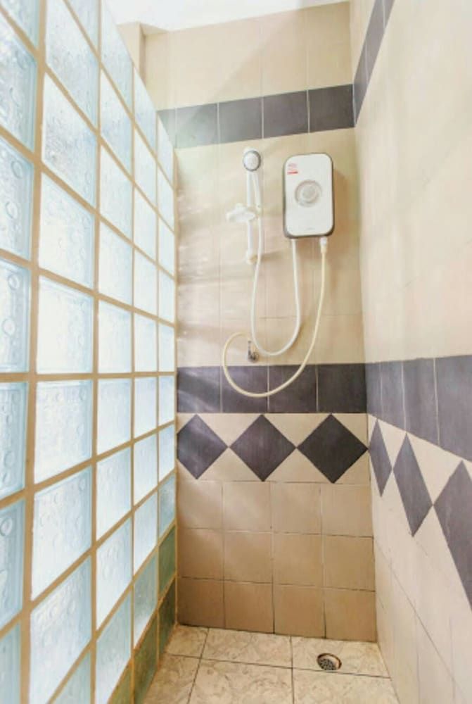 Meewaya Hotel Standard Double Room 8