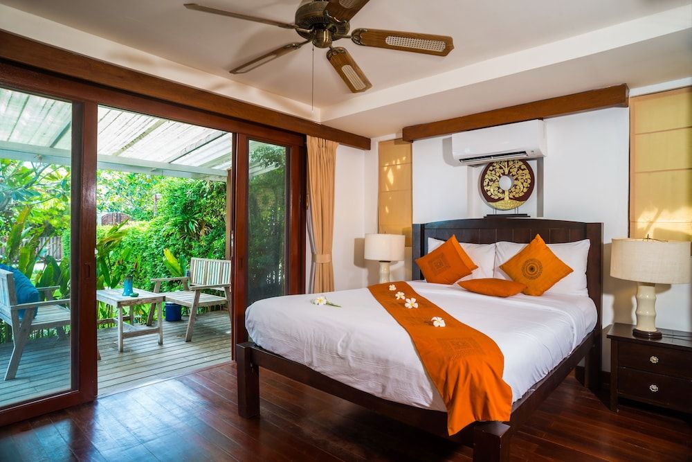 Shiva Samui Luxury Villas 3-Bedroom Beach Front Villa with Private Pool (Baan Chaai Haat)