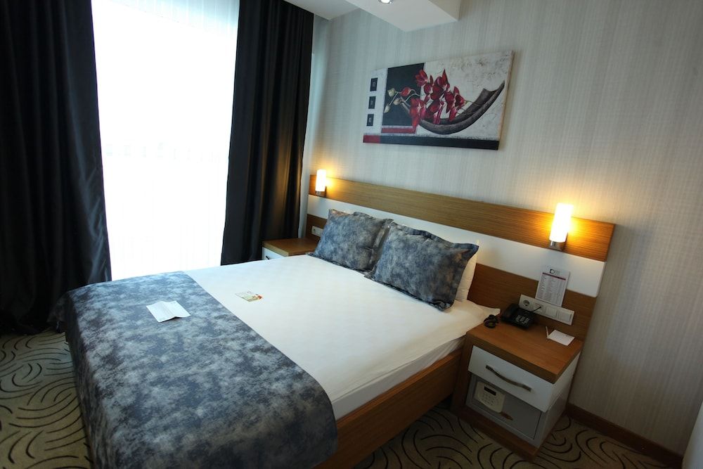 Dies Hotel Double Room Single Use 3