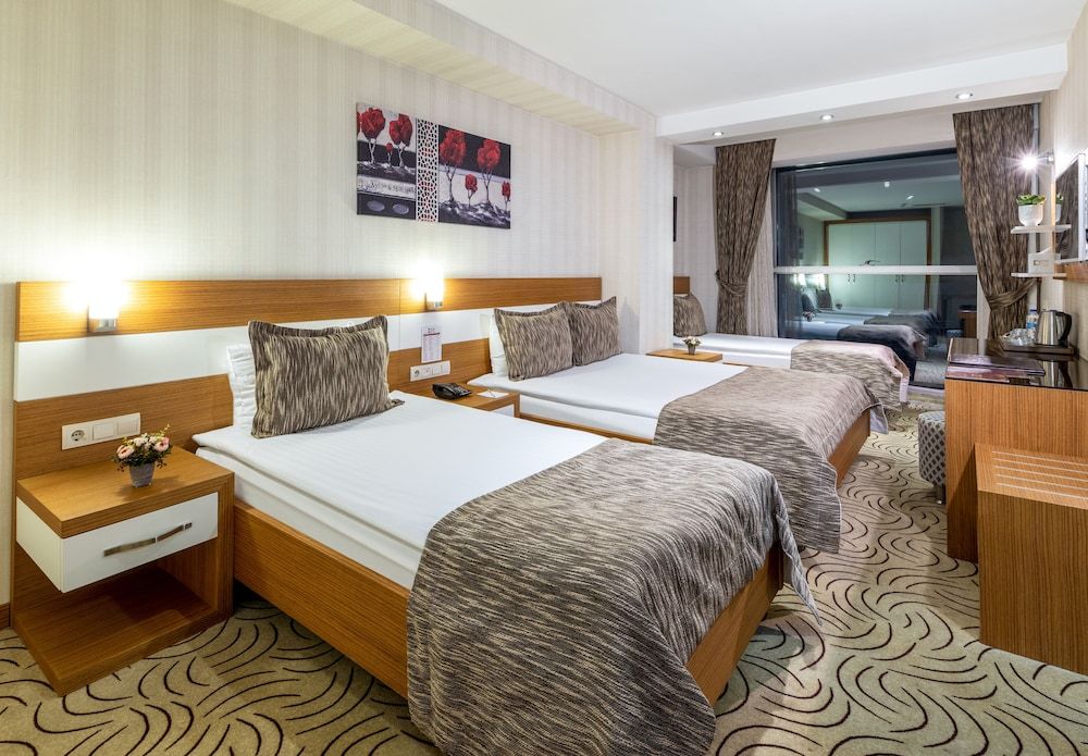 Dies Hotel Classic Triple Room, 1 Bedroom, Non Smoking 2