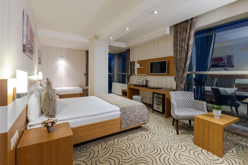 Dies Hotel Standard Double or Twin Room 3