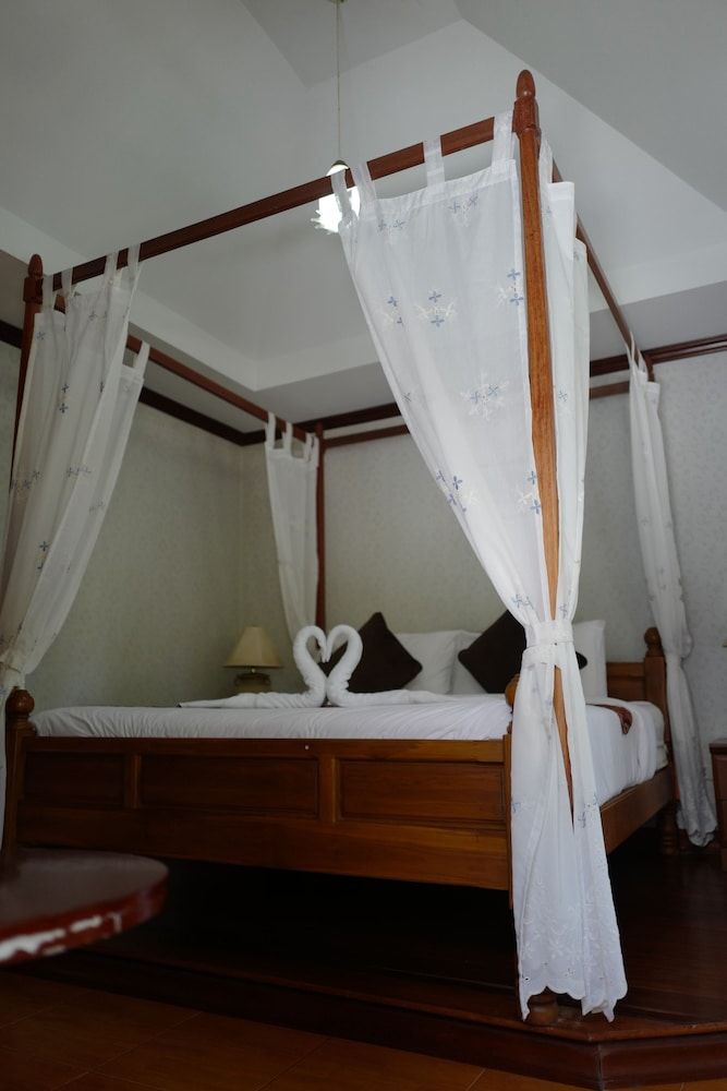 Long Beach Lodge Standard Bungalow 2