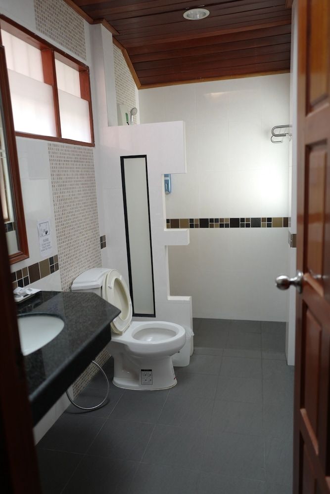 Long Beach Lodge Standard Bungalow 4