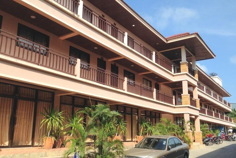 undefined Panupong Hotel 9